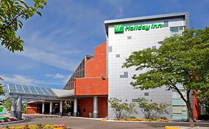 Holiday Inn Oakville Centre By IHG