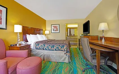 Days Inn by Wyndham Norfolk Military Circle