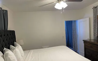Americas Best Value Inn & Suites Royal Carriage