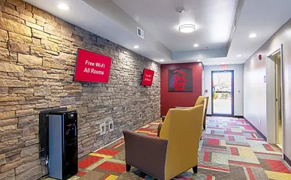Red Roof Inn Locust Grove