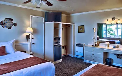 Lovers Point Inn