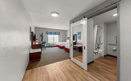 Hampton Inn & Suites by Hilton Farmers Branch Dallas