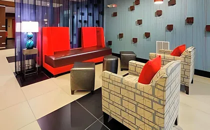 Holiday Inn Express & Suites Northeast By IHG
