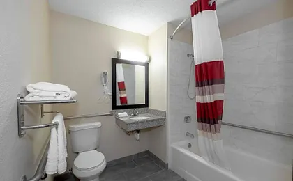 Red Roof Inn Bristol