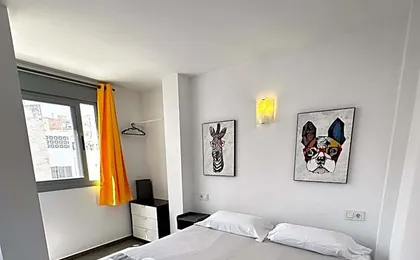 NEW ART BEACH HOSTEL- Albergue Juvenil