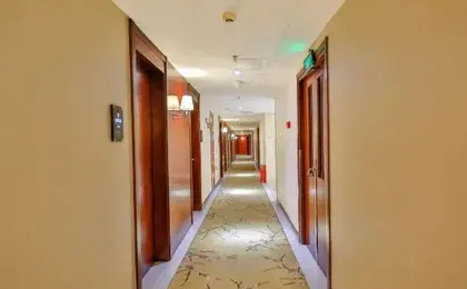 Laurel Hotel
