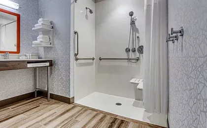 Hampton Inn & Suites Kittery-Portsmouth