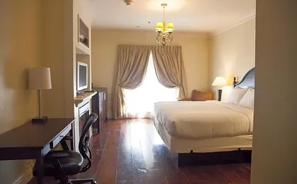 Niagara Crossing Hotel and Spa