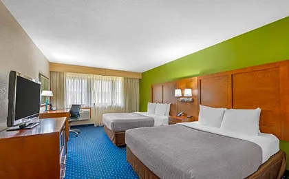 Quality Inn & Suites Goshen