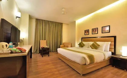 Glitz Westend Inn