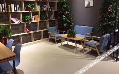 Junyi Chain Hotel (Xiayi County Changsheng Road Administrative Service Center)