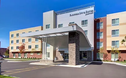 Fairfield Inn & Suites by Marriott Detroit Canton