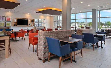 Holiday Inn Express & Suites West Melbourne By IHG