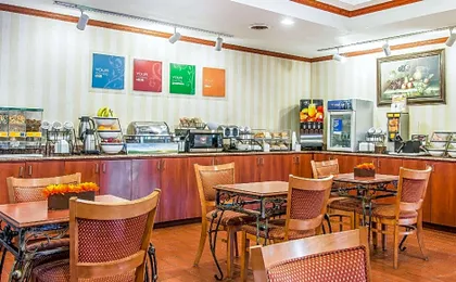 Quality Inn & Suites Ann Arbor Hwy 23