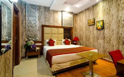 Hotel Omega Residency