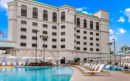 Mulberry, a Wyndham Hotel