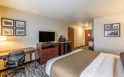 Cobblestone Hotel & Suites Hartford