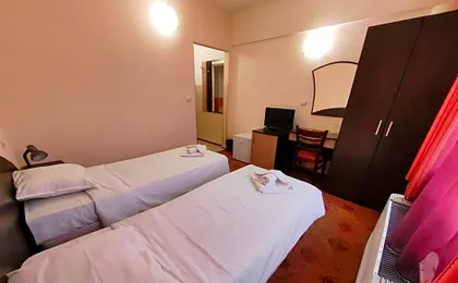 Hotel Akvaya