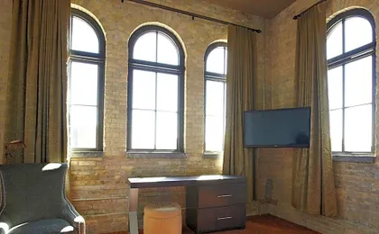 Brewhouse Inn And Suites