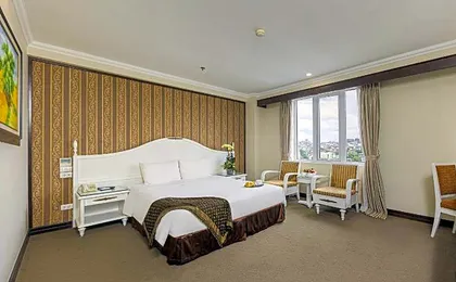 Chalcedony Grand Hotel