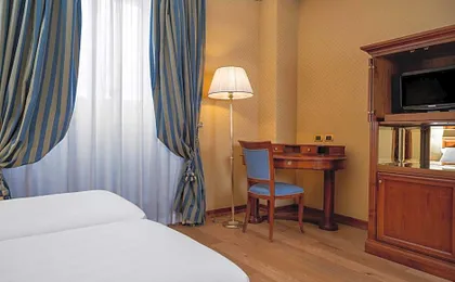 Hotel Oceania