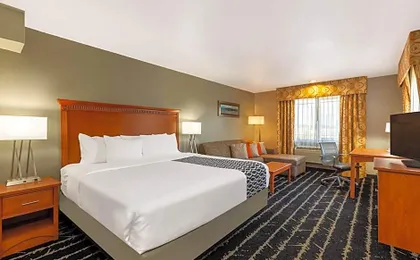 La Quinta Inn & Suites by Wyndham Vancouver