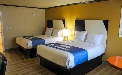 Days Inn by Wyndham Bend
