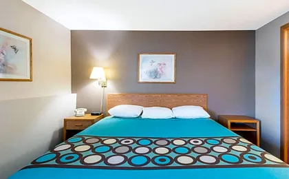 Super 8 by Wyndham Milbank SD