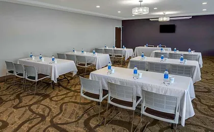 Microtel Inn & Suites by Wyndham Niagara Falls