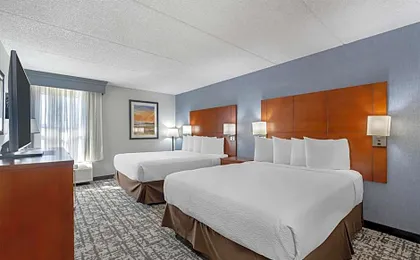 Best Western Plus Fresno Airport Hotel