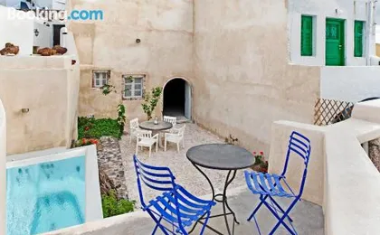 Pyrgos Old Winery Villa