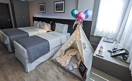 Santa Inn Hotel