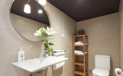 Inside Barcelona Apartments Sants