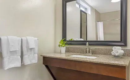 Best Western Plus Beach View Lodge Carlsbad