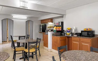 Days Inn by Wyndham Hagerstown I-70