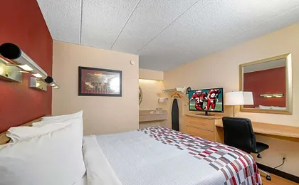 Red Roof Inn Louisville Expo Airport