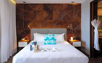 The Fives Downtown Hotel & Residences, Curio Collection by Hilton