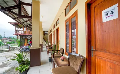 Super OYO 2961 Artana Bed & Breakfast