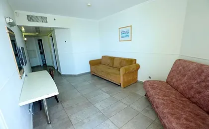 Adi Hotel