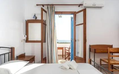 Amodari studios on the beach