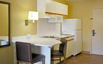 Extended Stay America Suites - Newark - Woodbridge