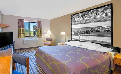 Super 8 by Wyndham Knoxville