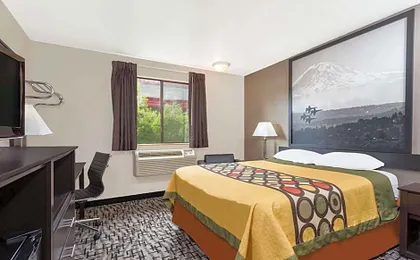 Super 8 by Wyndham Bremerton