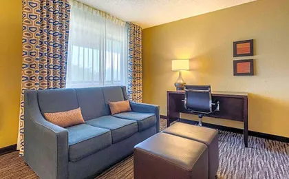 Suburban Studios Arlington Heights - Elk Grove