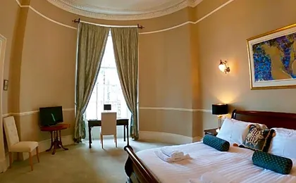 Escape To Edinburgh @ Albyn Place