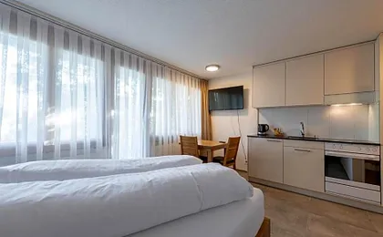 Noah Hotel