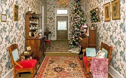 Holly House of Hamilton