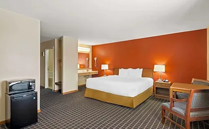 Econo Lodge Manistee