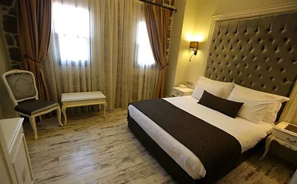 L'agora Old Town Hotel & Bazaar