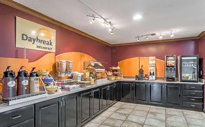 Days Inn by Wyndham Selma